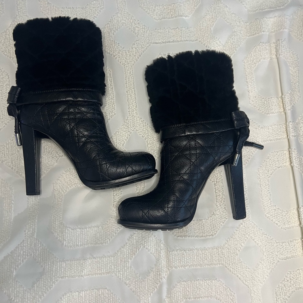 Dior low boots with fur trim